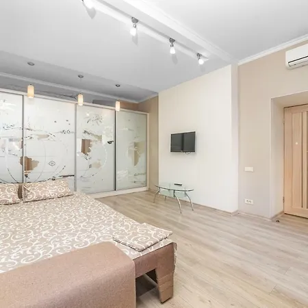 Lux In Center Deribasovskay Street Апартаменты